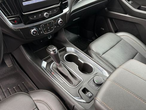 Used 2019 Chevrolet Traverse RS AWD/4WD image 18