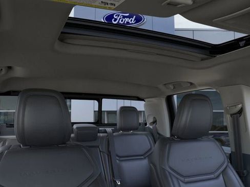 New 2026 Ford Maverick Lariat w/ Black Appearance Package image 13