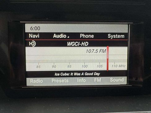 Used 2015 Mercedes-Benz GLK 350 4MATIC image 18