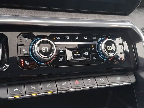 Used 2023 GMC Sierra 1500 Denali image 16