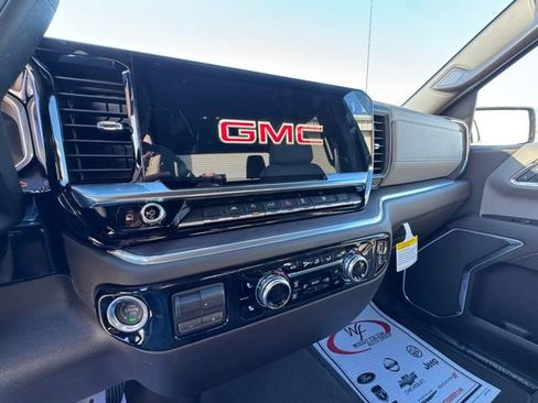 New 2026 GMC Sierra 1500 SLT image 15