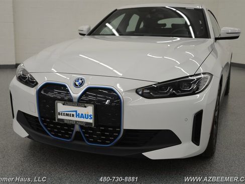 Used 2022 BMW i4 eDrive40 image 1