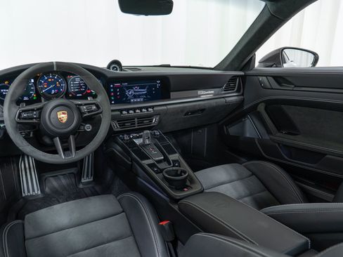 Certified 2024 Porsche 911 Dakar AWD/4WD image 25