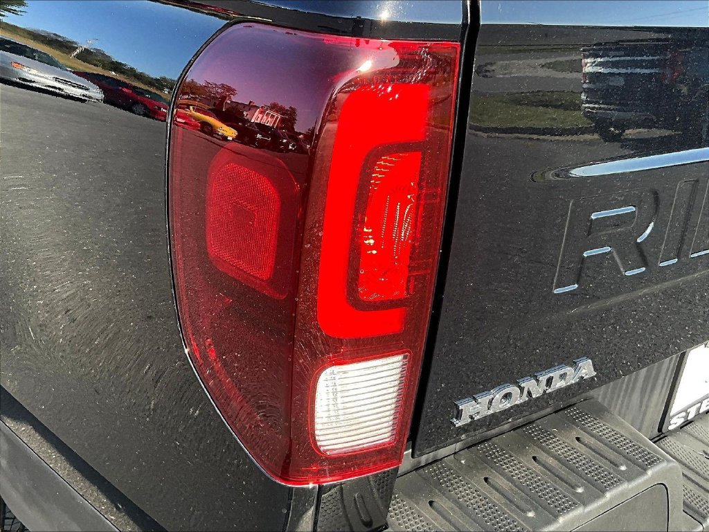 Certified 2024 Honda Ridgeline Black Edition image 25