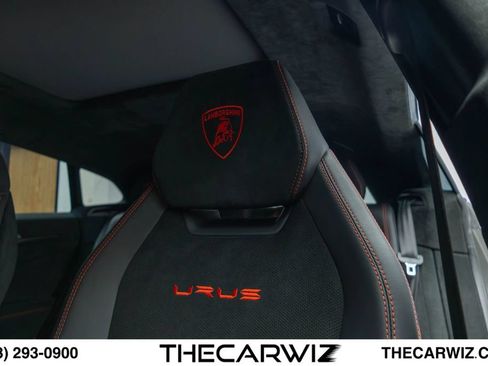 Used 2023 Lamborghini Urus Performante AWD/4WD image 52