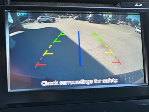 Used 2017 Nissan Titan SL image 19