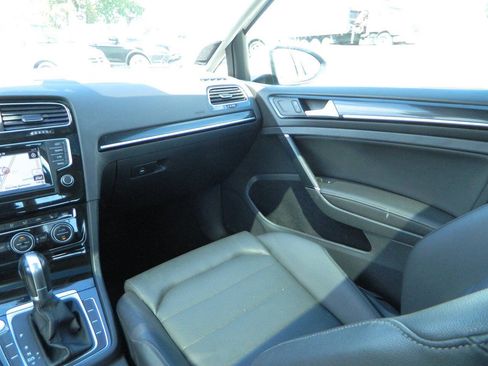 Used 2015 Volkswagen Golf TDI SEL FWD image 17