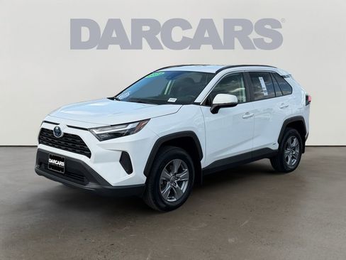 Used 2024 Toyota RAV4 XLE AWD/4WD image 3