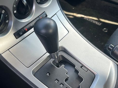 Used 2010 MAZDA MAZDA3 i Sport image 16