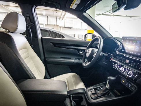 Used 2025 Honda CR-V Sport Touring image 25
