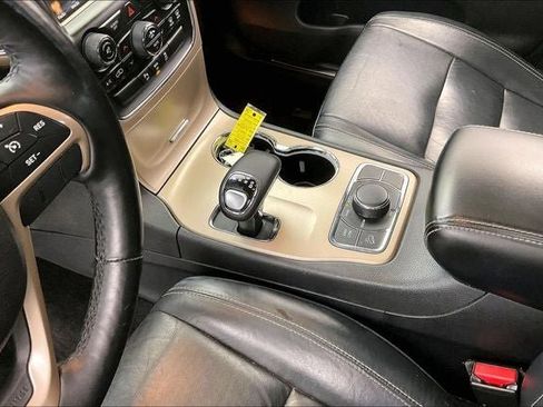 Used 2014 Jeep Grand Cherokee Limited w/ Trailer Tow Group IV image 16