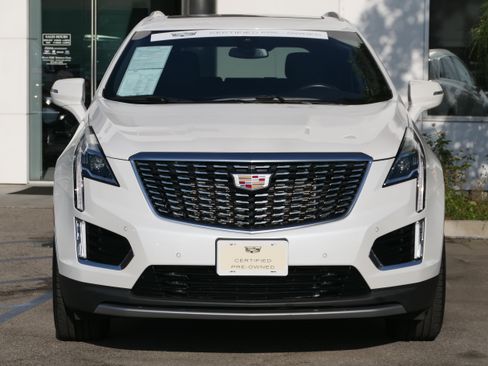 Certified 2024 Cadillac XT5 Premium Luxury FWD image 9