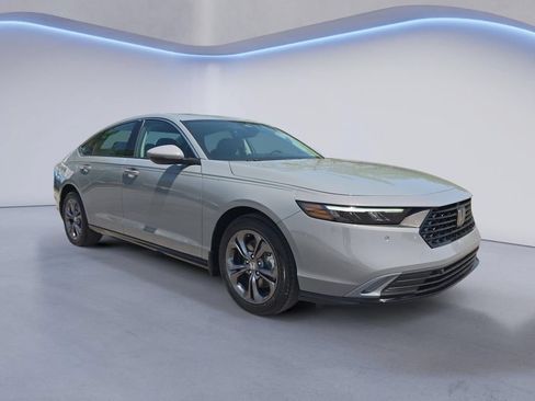 New 2026 Honda Accord EX-L image 8