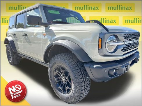 New 2026 Ford Bronco Badlands AWD/4WD image 1