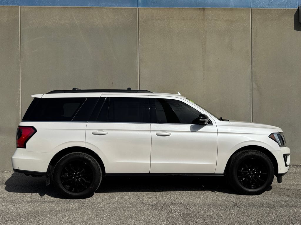 Used 2019 Ford Expedition Limited w/ Equipment Group 303A AWD/4WD image 3