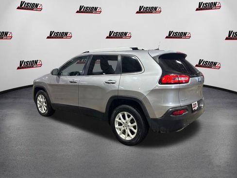 Used 2018 Jeep Cherokee Latitude Plus image 7