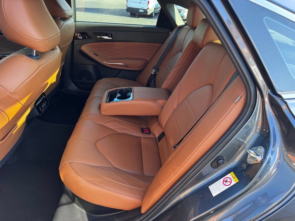 Used 2019 Toyota Avalon Limited w/ Advanced Safety Package FWD image 28