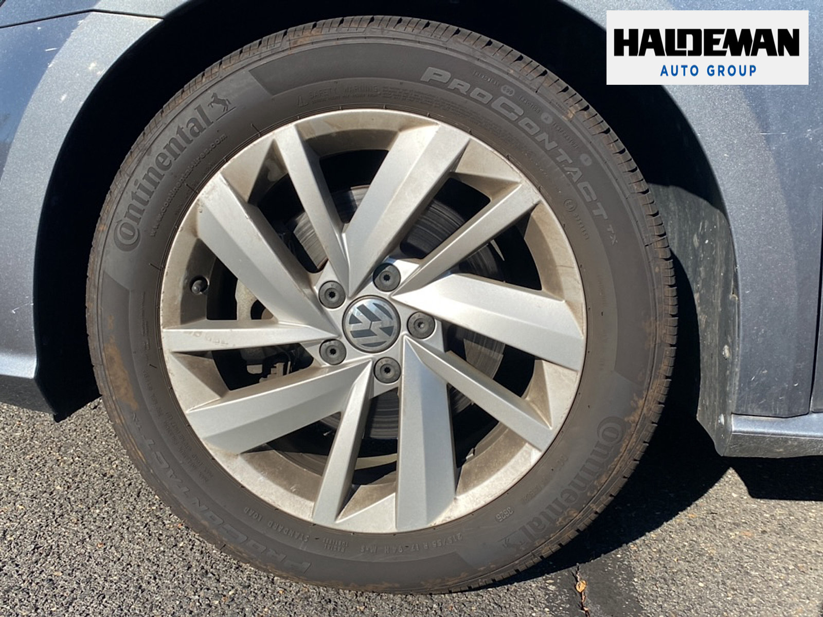 Used 2018 Volkswagen Passat 2.0T SE FWD image 5