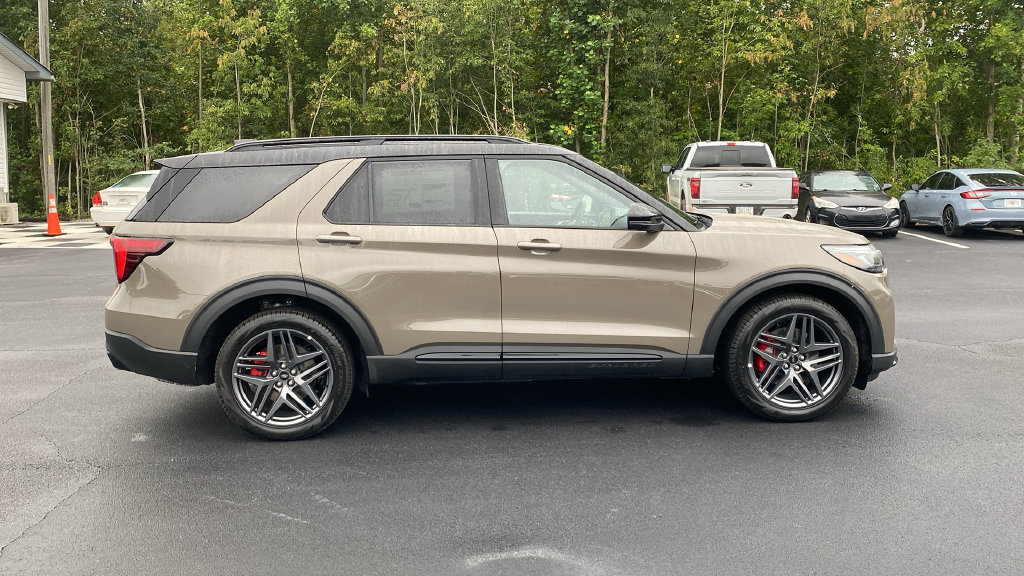 New 2026 Ford Explorer ST w/ Sun And Sound Package AWD/4WD image 4