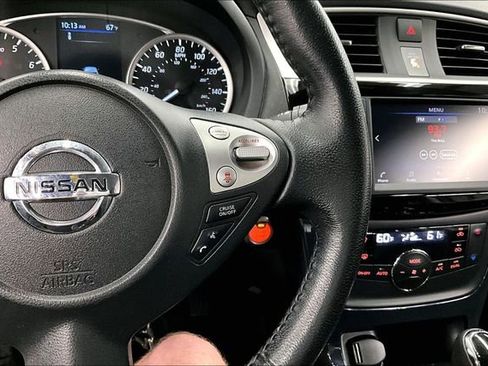 Used 2019 Nissan Sentra SR FWD image 27
