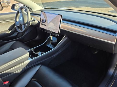 Used 2020 Tesla Model 3 Long Range AWD/4WD image 9