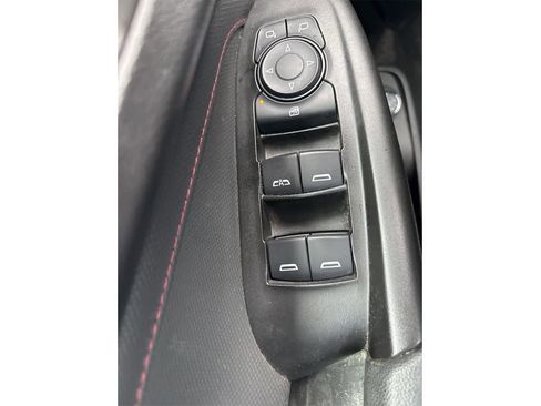 Used 2023 Chevrolet TrailBlazer RS w/ Sun and Liftgate Package image 13