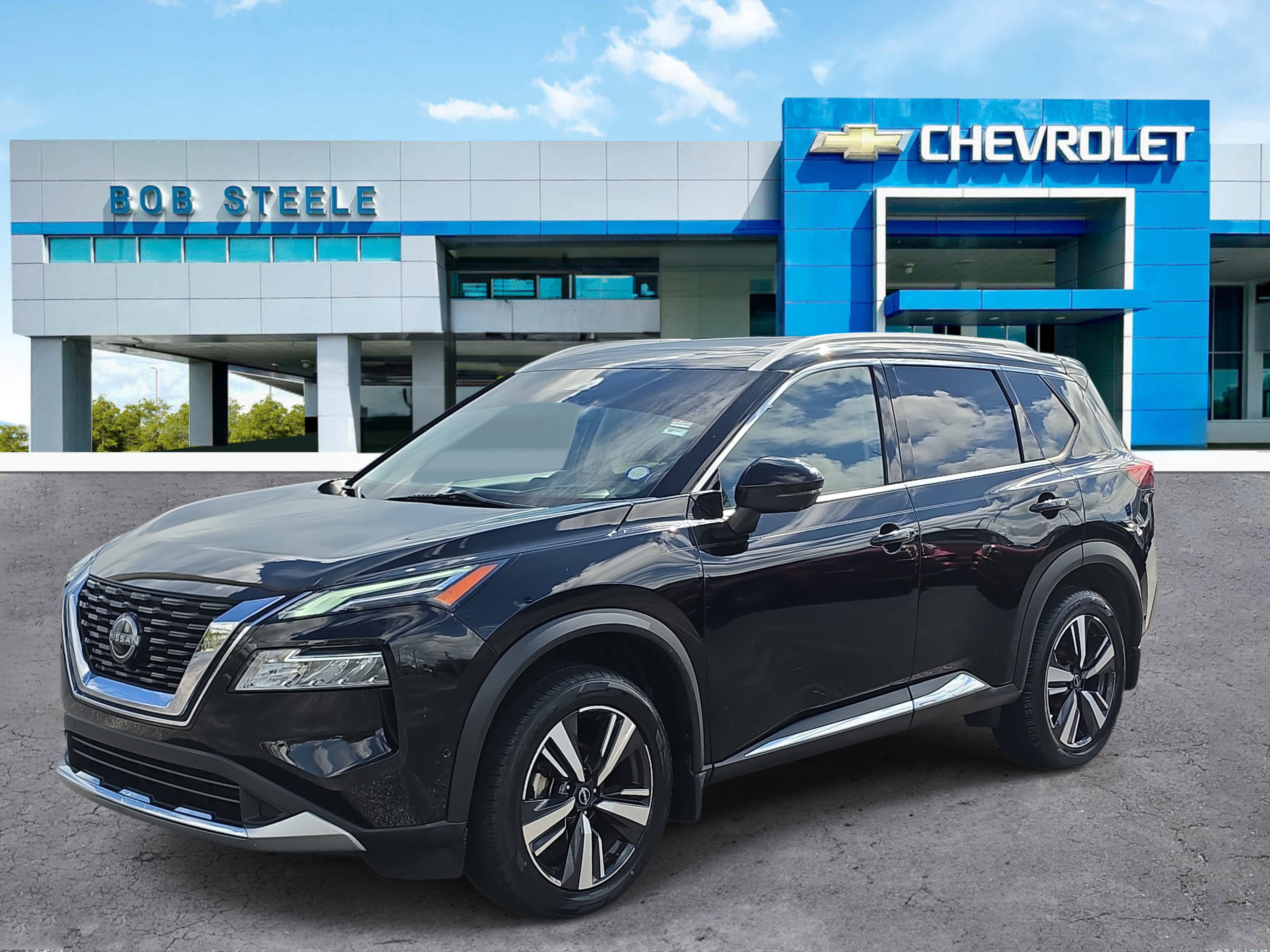 Used 2023 Nissan Rogue Platinum w/ Platinum Premium Package AWD/4WD image 2