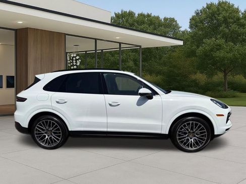 Used 2023 Porsche Cayenne Platinum Edition AWD/4WD image 7