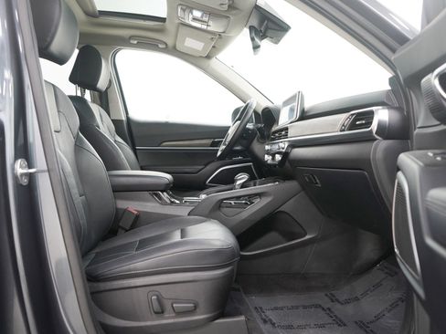 Used 2022 Kia Telluride EX w/ EX Premium Package image 12