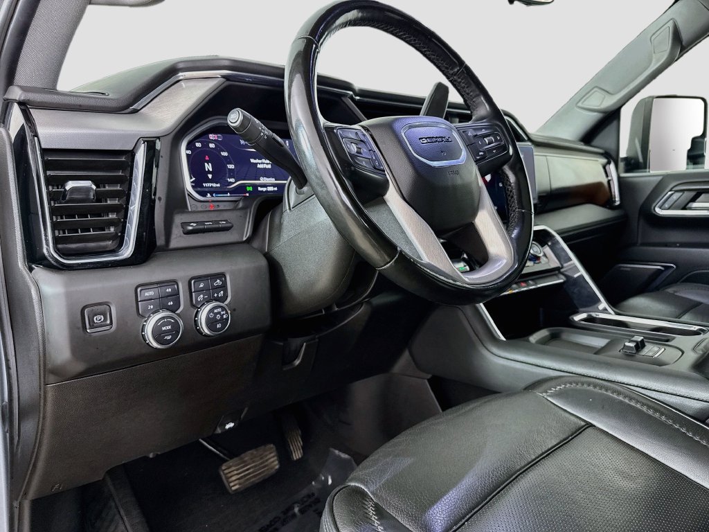 Used 2024 GMC Sierra 3500 Denali w/ Denali Reserve Package AWD/4WD image 11