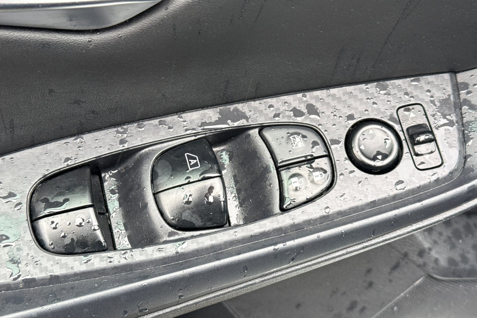 Certified 2024 Nissan Sentra SV FWD image 14