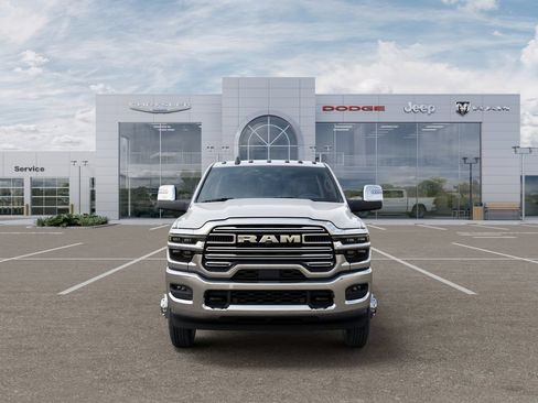 New 2026 RAM 3500 Laramie w/ Max Tow Package AWD/4WD image 7