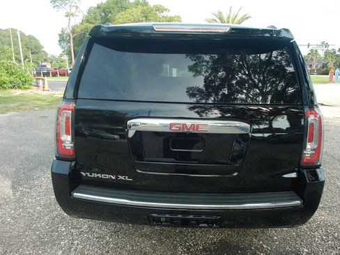 Used 2015 GMC Yukon XL Denali w/ Open Road Package RWD image 7
