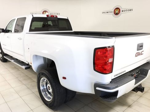 Used 2017 GMC Sierra 3500 Denali w/ Duramax Plus Package AWD/4WD image 4