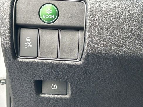 Used 2016 Honda Accord Sport image 19