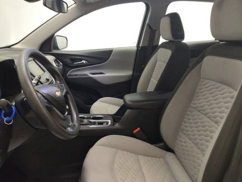 Used 2019 Chevrolet Equinox LS image 17