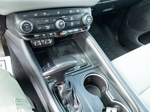 Certified 2023 Dodge Durango GT RWD image 19