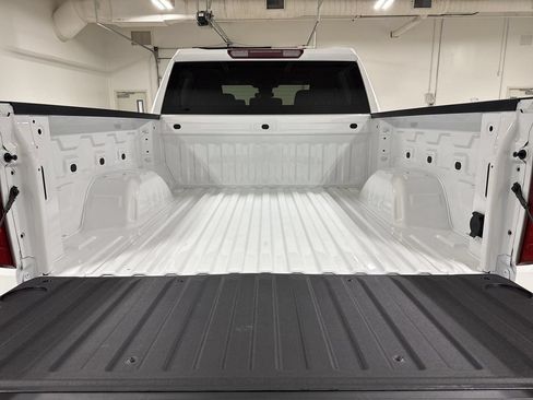 New 2026 Chevrolet Silverado 1500 LT w/ Z71 Off-Road Package AWD/4WD image 24