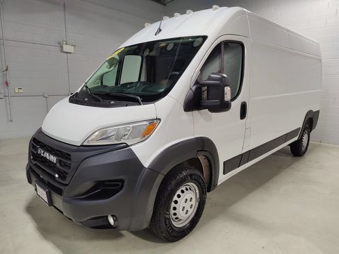 Used 2024 RAM ProMaster 2500 w/ Convenience Group FWD image 15