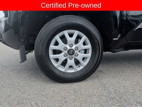 Certified 2025 Toyota Tacoma SR5 AWD/4WD image 9