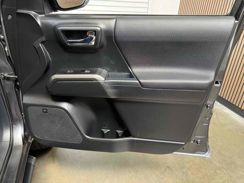 Used 2021 Toyota Tacoma TRD Sport w/ TRD Premium Sport Package RWD image 67