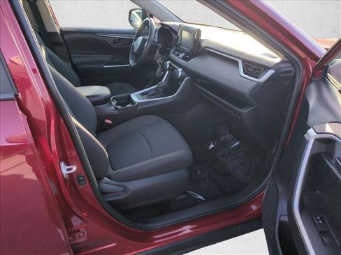 Certified 2021 Toyota RAV4 LE w/ Carpet Mat Package (TMS) AWD/4WD image 20