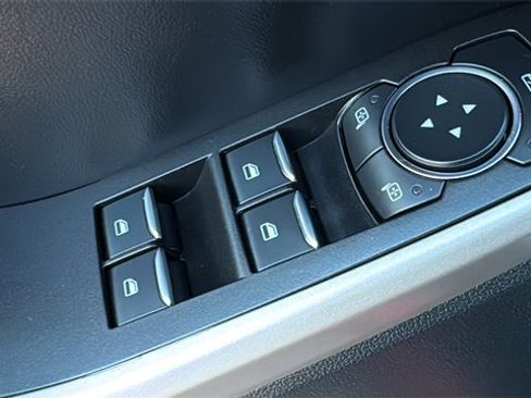 Certified 2023 Ford Explorer XLT w/ Equipment Group 202A image 11