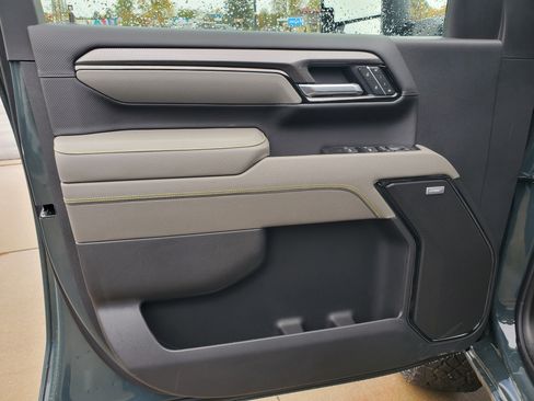 New 2026 Chevrolet Silverado 2500 ZR2 w/ LPO, Dark Essentials Package image 7