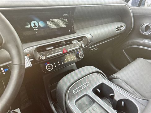 Used 2026 Hyundai Palisade Limited AWD/4WD image 12