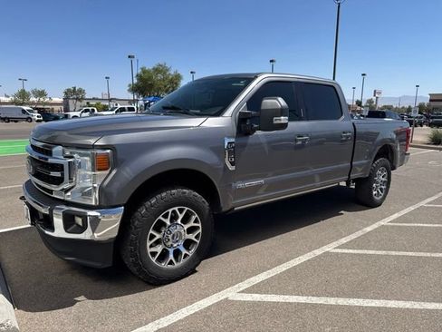Used 2022 Ford F250 Lariat w/ Lariat Ultimate Package AWD/4WD image 3