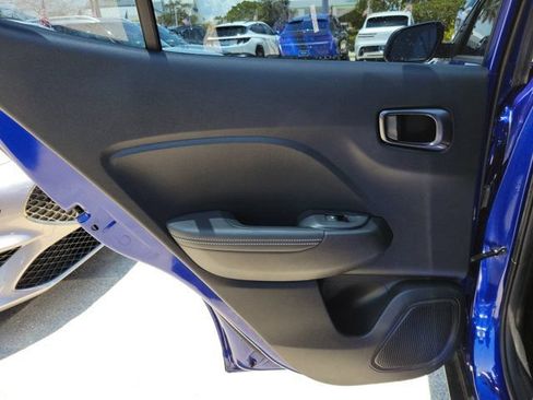 Certified 2023 Hyundai Venue Limited FWD image 9