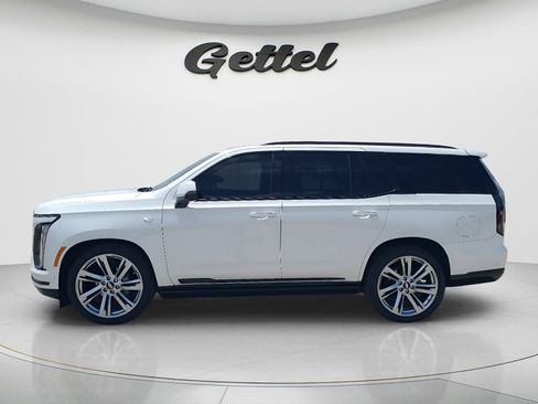 Used 2025 Cadillac Escalade Sport Platinum w/ LPO, Floor Liner Package AWD/4WD image 8