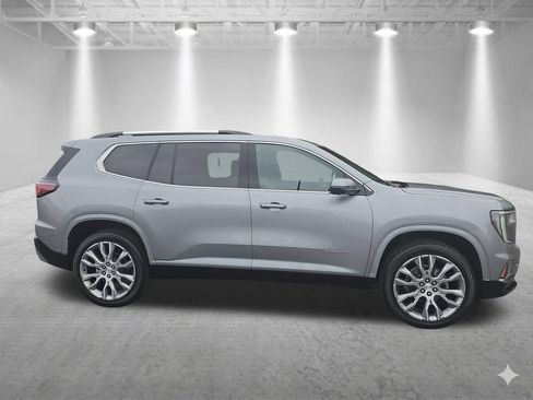 Certified 2025 GMC Acadia Denali w/ Super Cruise Package FWD image 2