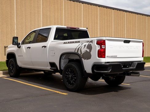 New 2025 Chevrolet Silverado 2500 W/T image 6